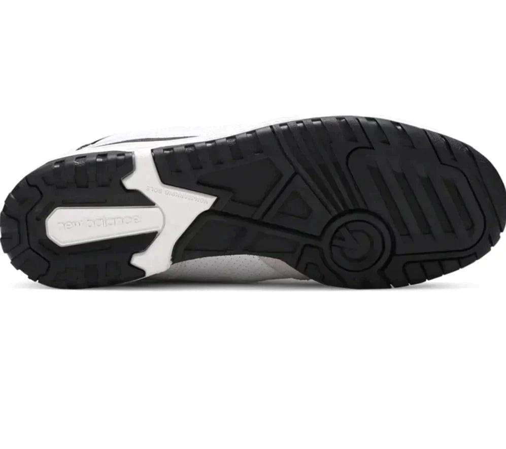 New Balance 550 - Black and White